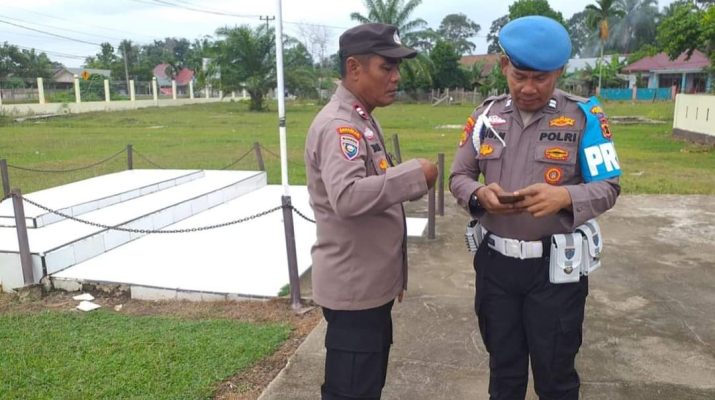 Sipropam Polres Tebo melalui Provos Polsek Tebo Ilir gelar kegiatan pemeriksaan atau Gaktiplin terhadap personel Polsek Tebo Ili Senin, 21 Oktober 2024.