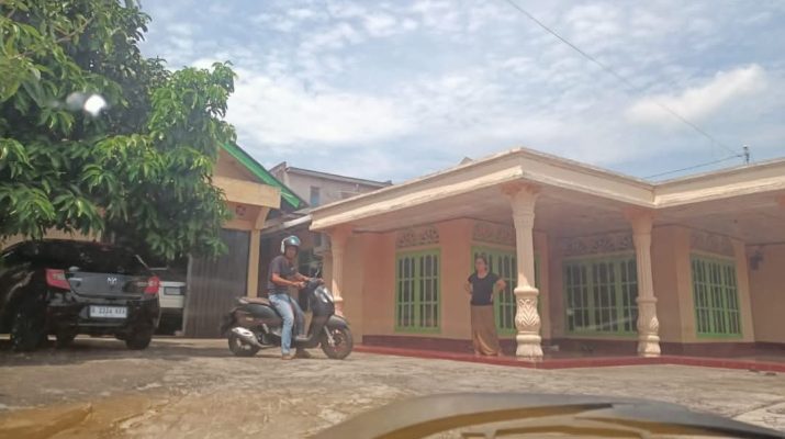 Dugaan Oknum Guru Selingkuh di Merangin makin menguat. Perselingkuhan Guru di Merangin sudah dicurigai suami dari Februari.