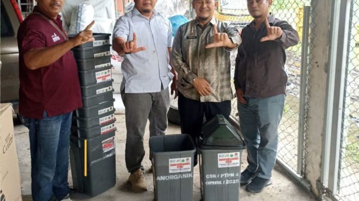 PTPN IV Regional 4 dan DLH kabupaten Pasaman Barat, Sumatera Barat punya cara lain dalam peringatan hari Peduli Sampah