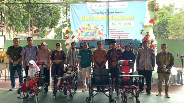 Anak disabilitas di Jambi, mendapat perhatian PTPN IV Regional 4 pada Hari Anak Nasional 23 Juli 2025. PTPN IV Peduli Disabilitas bantu berbagai kebutuhan .