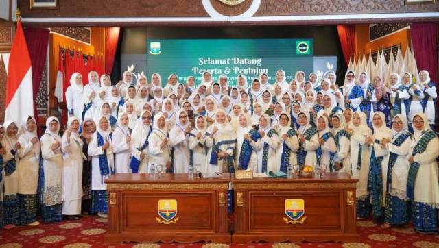 Ketua TP-PKK Provinsi Jambi, Hj Hesnidar Haris terpilih sebagai Ketua Umum PW Badan Kontak Majelis Taklim (PW BKMT) Provinsi Jambi periode 2025–2030.