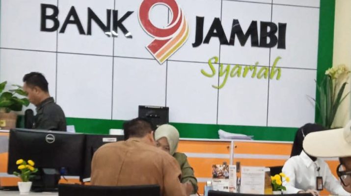 Nasabah Bank Jambi geger Minggu (22/2/2026) usai kabar Bank Jambi kebobolan. Kabar itu cepat menyebar ke penjuru Bumi Sepucuk Jambi Sembilan Lurah. 