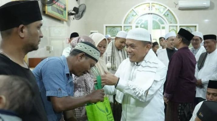 Membangun akhlak mukarimah anak-anak, membangun karakter dan moral generasi muda karena ini warisan yang akan melanjutkan pembangunan bangsa ini.