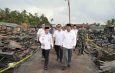 Gubernur Jambi, Al Haris, turun langsung menyambangi korban kebakaran di Kelurahan Teluk Nilau, Kecamatan Pengabuan, Kabupaten Tanjung Jabung Barat