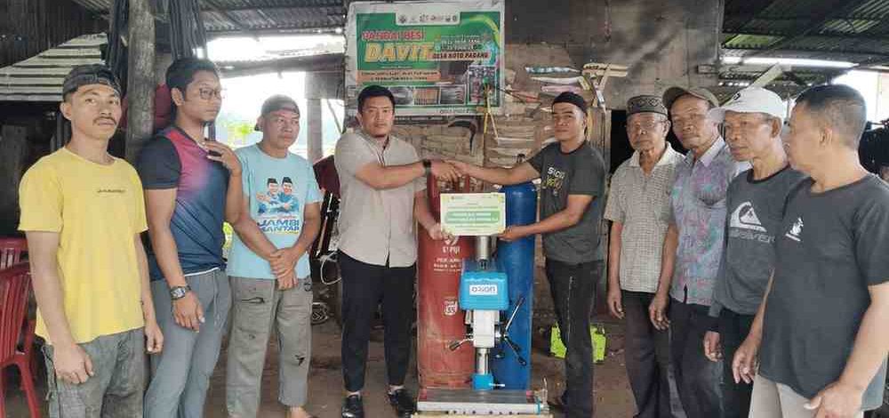 Dorong Kapasitas UMKM Pandai Besi, PTPN IV Regional IV Salurkan Mesin Canggih dan Legalitas Usaha di Sungai Penuh