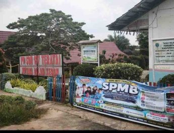 Heboh persoalan dugaan Kepsek SDN 187/ I Teratai diduga Zolim terhadap salah satu Guru sertifikasi dengan cara tidak memberi jam mengajar.