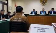 Persidangan sengketa pemberhentian Kepala Desa Sungai Kapas, Kecamatan Bangko, Saliman, di Pengadilan Tata Usaha Negara (PTUN) Jambi kembali mengejutkan