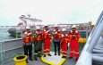 Kapolda Jambi tempuh penyeberangan 3,5 jam sambangi FSO Ship 115 yang dioperasikan PetroChina International Jabung Ltd di Selat Berhala, Jambi.