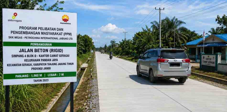 Wujud Komitmen PetroChina Jabung, Jalan Rigid Beton Sepanjang 1,96 Km di Simpang 4 Blok D Geragai Selesai Dibangun