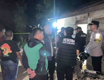 Polisi melakukan olah TKP kasus dugaan pembunuhan seorang perempuan di Desa Lubuk Napal, Kecamatan Pauh, Kabupaten Sarolangun.