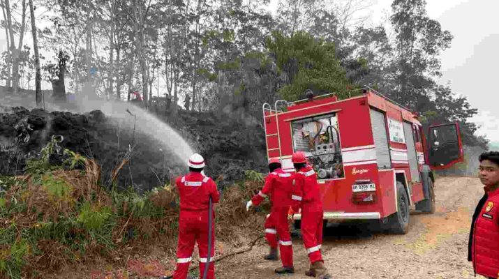 Kondisi karhutla saat ini mendorong berbagai pihak memperkuat kesiapsiagaan, termasuk Pertamina EP Jambi bantu padamkan 5 titik api