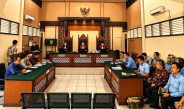 Persidangan sengketa tanah ratusan hektare di Kampung Singkep, Tanjung Jabung Timur, dengan tim hukum Pemprov Jambi menghadiri proses persidangan di Pengadilan Negeri Tanjung Jabung Timur.