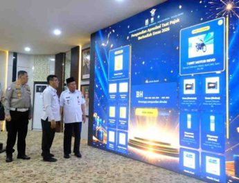 Wakil Gubernur Jambi Abdullah Sani saat menghadiri sosialisasi Program Kilau Emas dan keringanan Pajak Kendaraan Bermotor Tahun 2026.