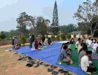 PTPN IV Regional IV melaksanakan Salat Istisqa di Unit Kebun Batanghari untuk memohon turunnya hujan di tengah kemarau panjang.