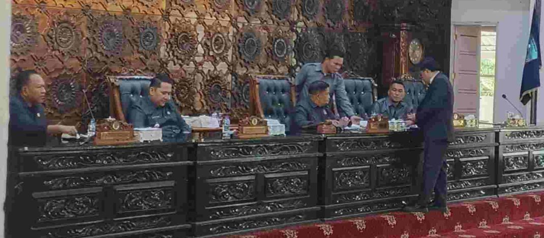 Rapat Paripurna DPRD Merangin diskors setelah lima Ranperda inisiatif dipersoalkan