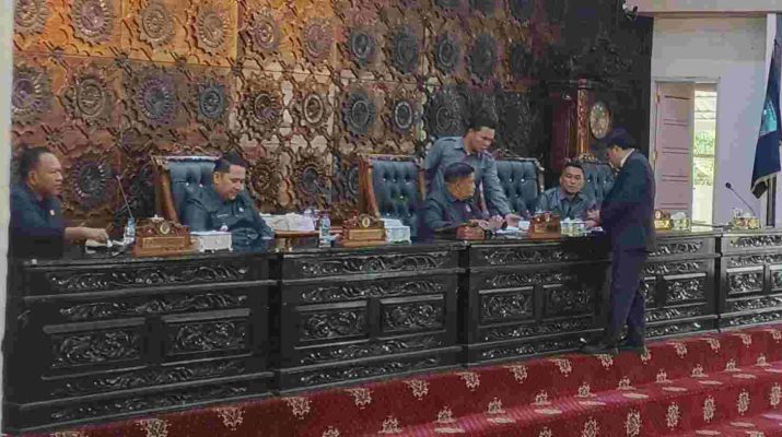 Rapat Paripurna DPRD Merangin diskors setelah lima Ranperda inisiatif dipersoalkan